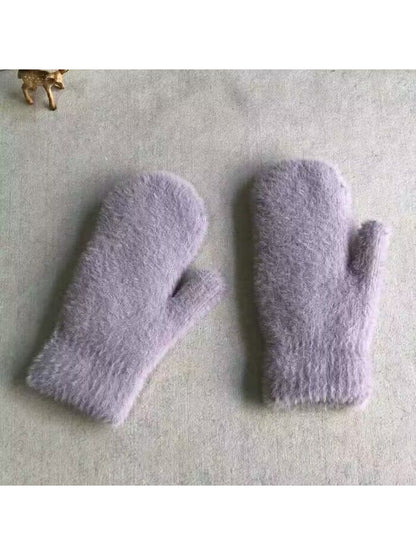 Gloving - Plush Solid Color Mittens