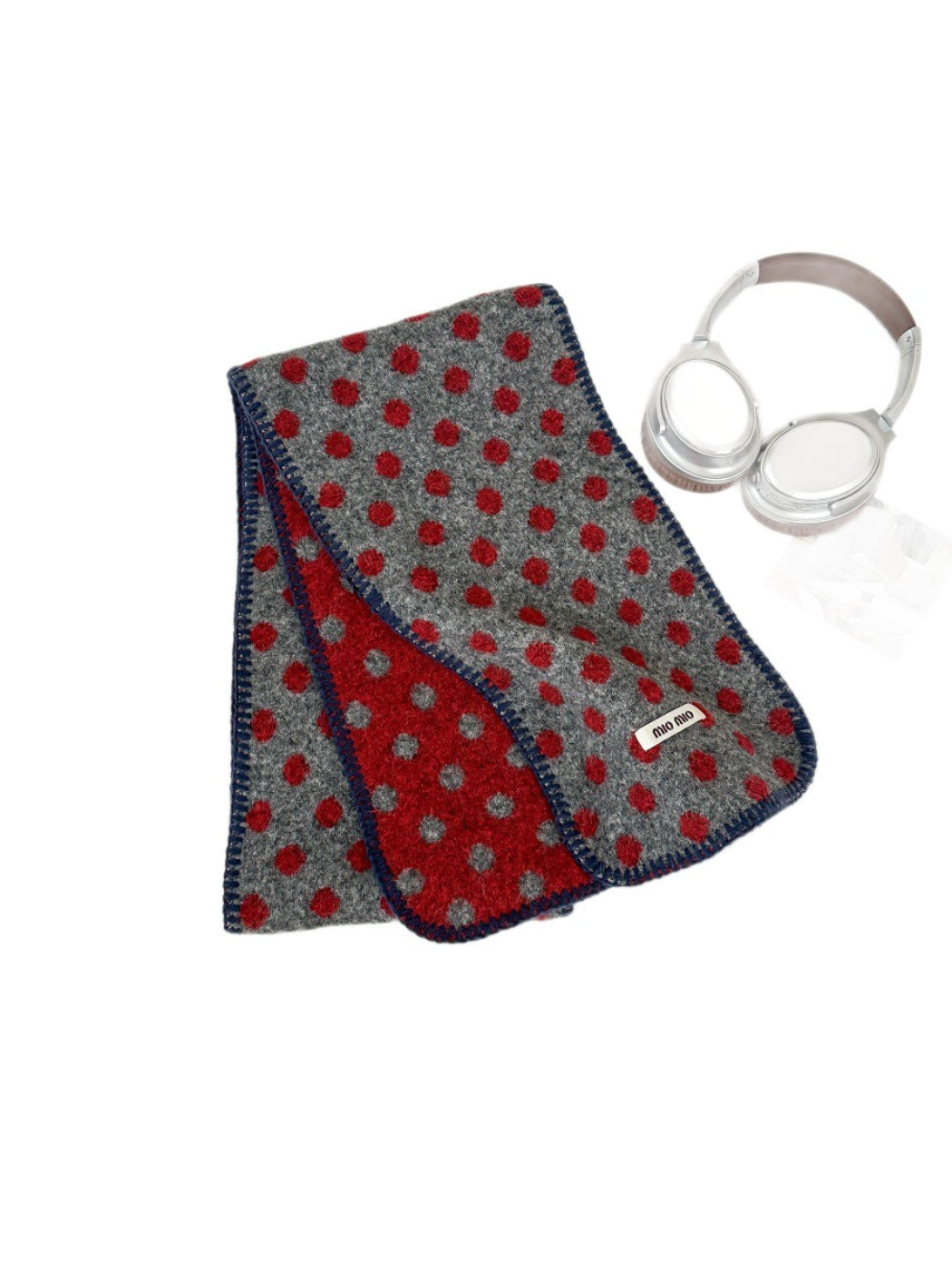 Scarvii – Polka Dot Knit Scarf