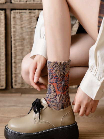 Rufia Textured Bloom Pattern Crew Socks product image 11