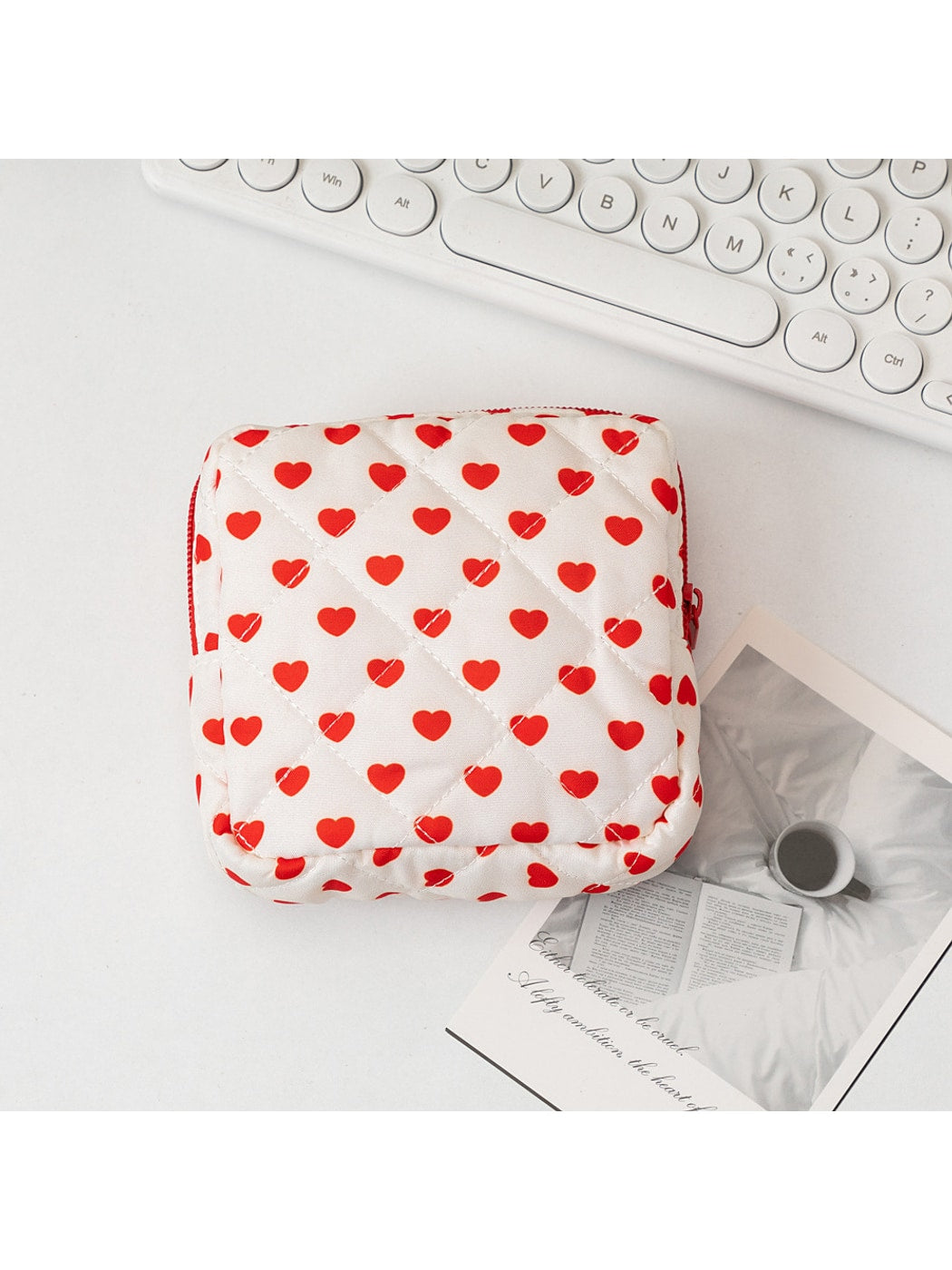Cosbai - Bow and Heart Pattern Quilted Pouch