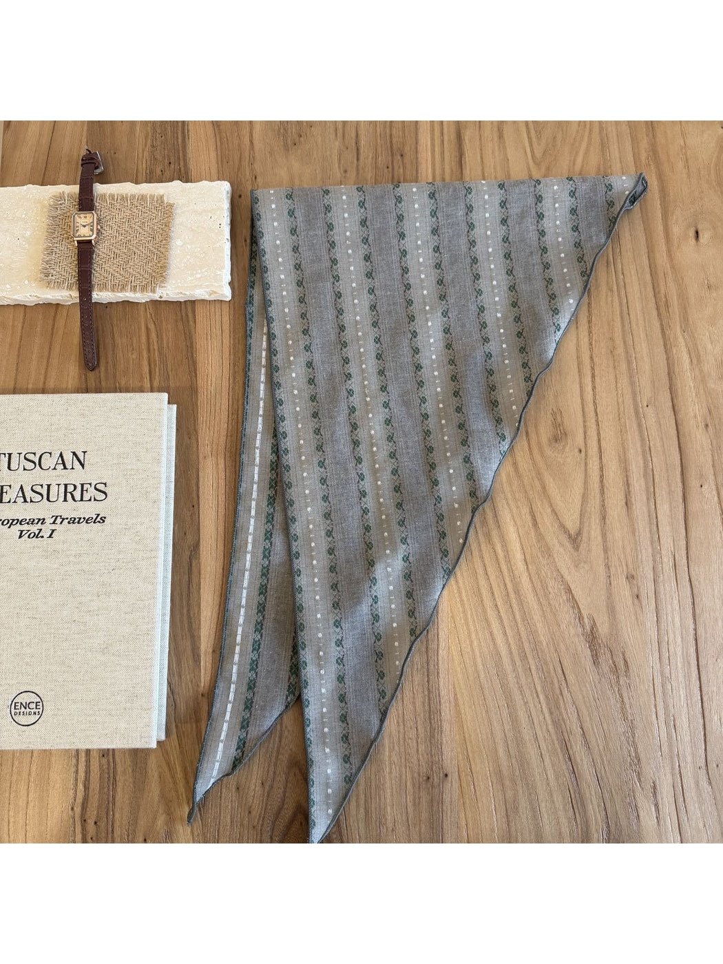 Scarvii - Printed Floral Stripe Triangle Bandana
