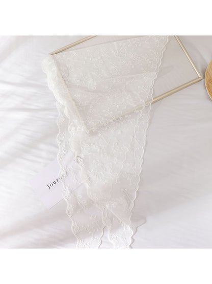 Scarvii - Sweet Floral Lace Airy Triangle Bandana