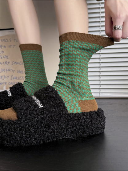 Rufia – Colorful Knit Socks in Bold Patterns