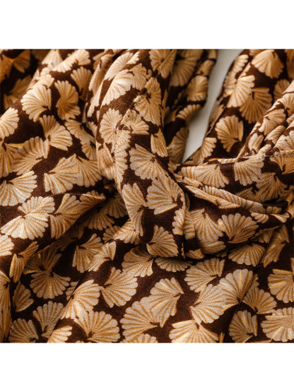 Scarvii - Lightweight Allover Leaf Print Scarf