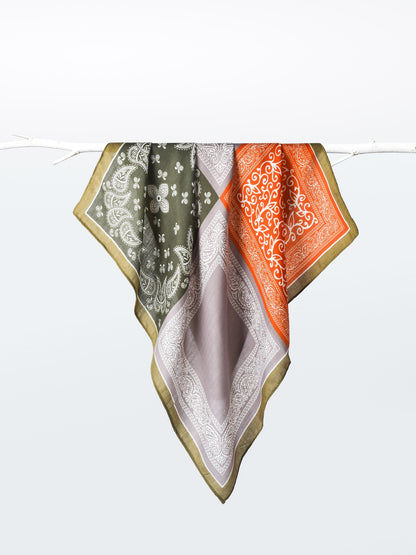 Scarvii - Square Scarf with Paisley Print