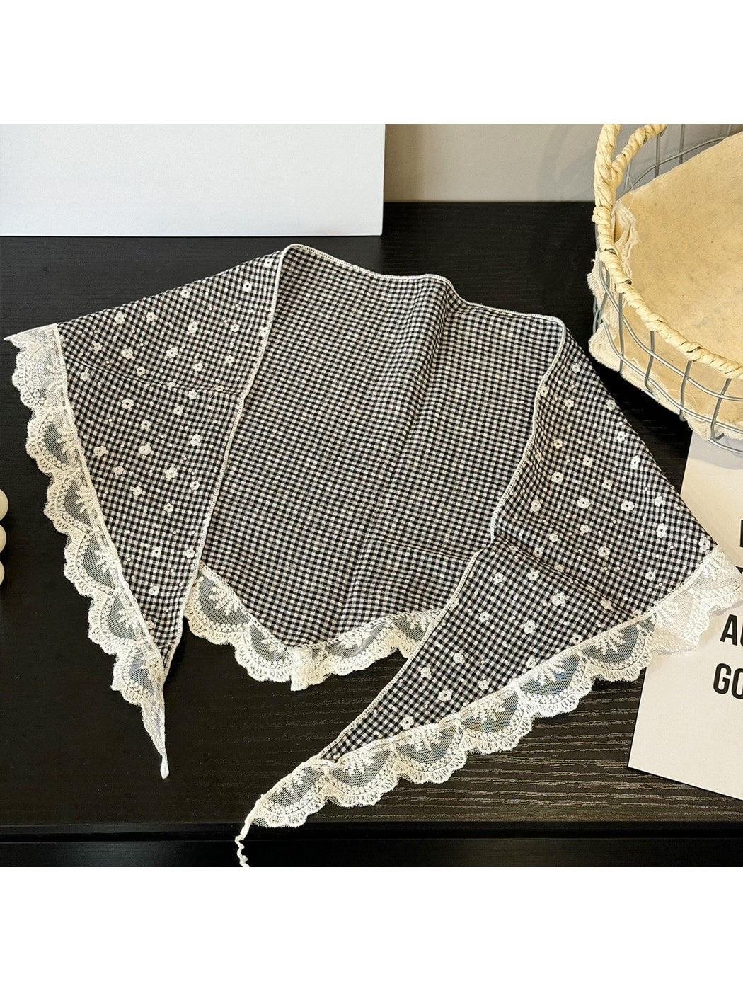 Scarvii - Floral Lace Trim Triangle Bandana