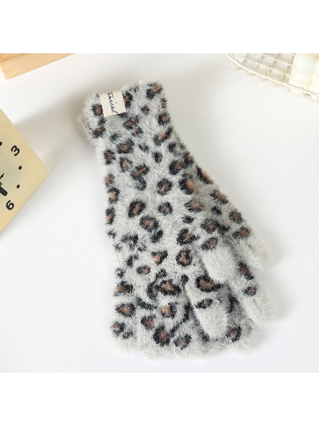 Gloving - Leopard Print Fuzzy Knit Long Cuff Gloves