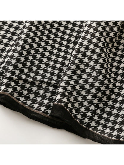 Scarvii - Long Travel Scarf with Geometric Pattern