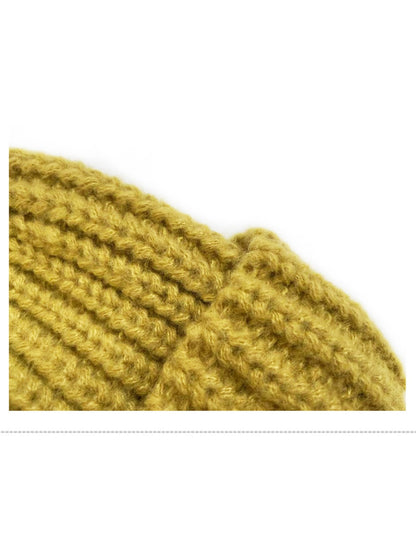 Haila - Vintage Knitted Beanie with Heart Embroidered
