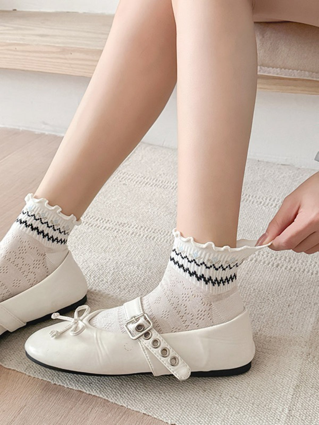 Rufia Lace Ruffle Mesh Low Cut Socks product image