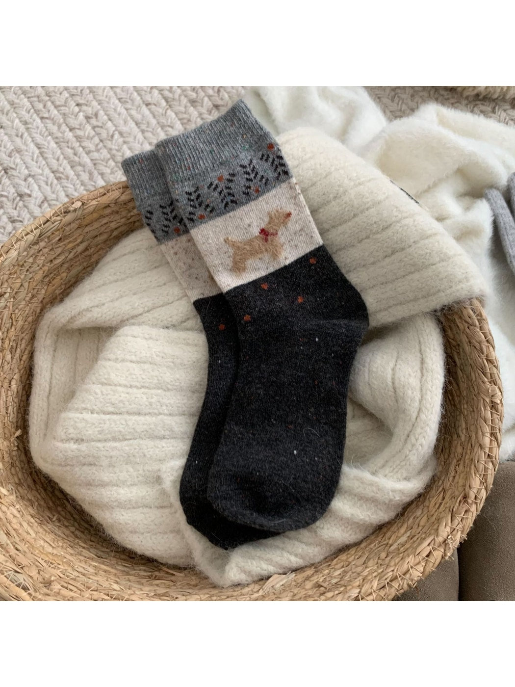 Rufia - Playful Dog Motif Casual Crew Socks