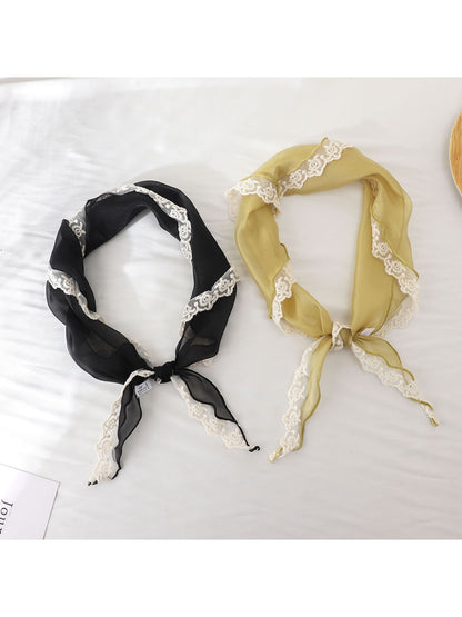 Scarvii - Lace Edge Vintage Style Triangle Bandana