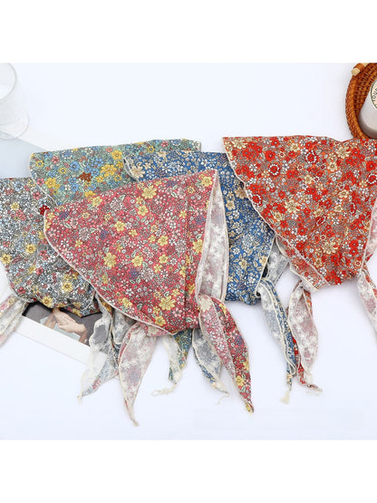 Scarvii - Floral Lace Trim Decorative Triangle Bandana