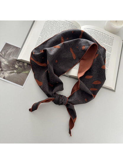 Scarvii - Vintage Patchwork Triangle Scarf