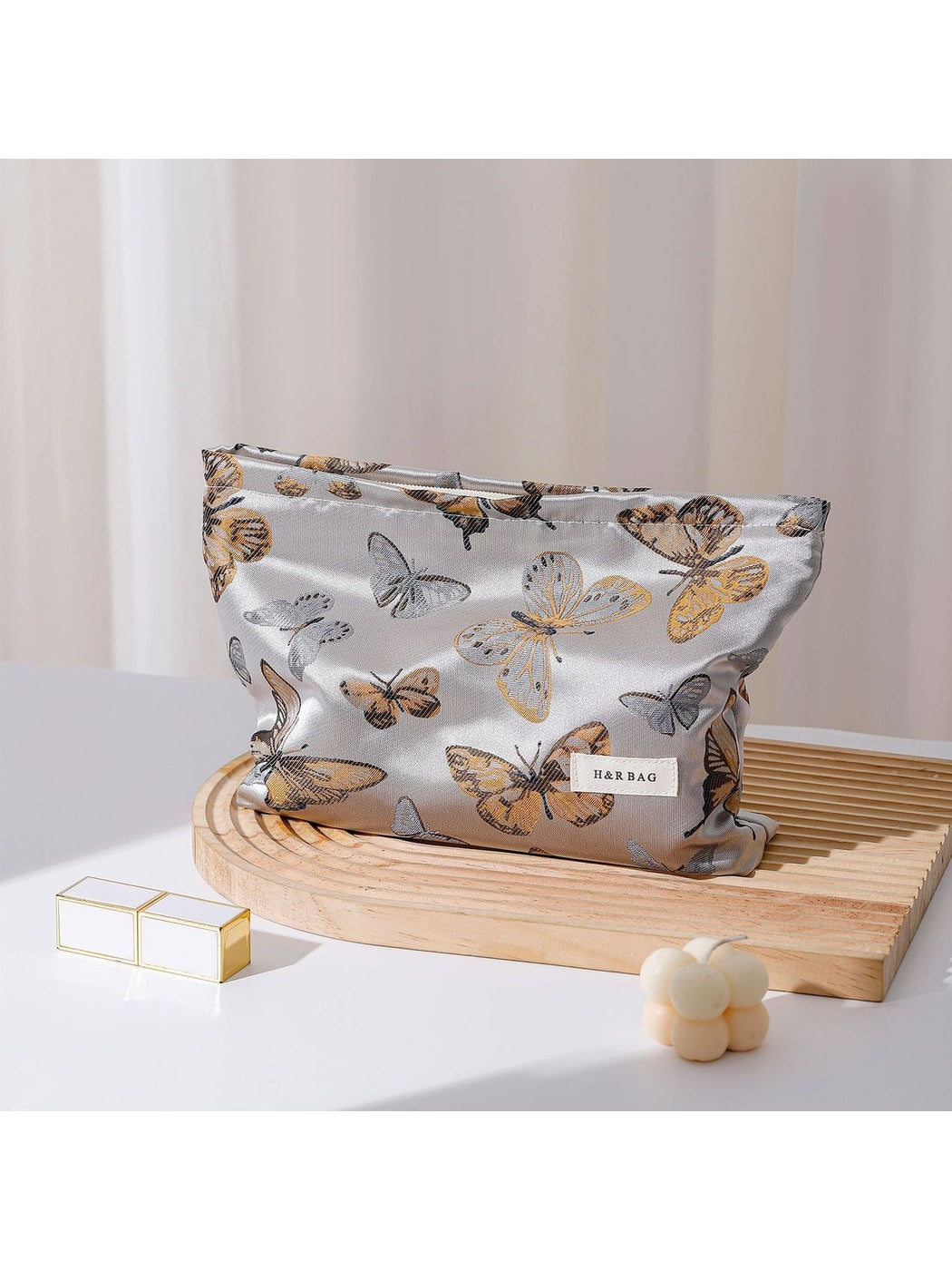 Cosbai - Butterfly Print Handheld Cosmetic Bag