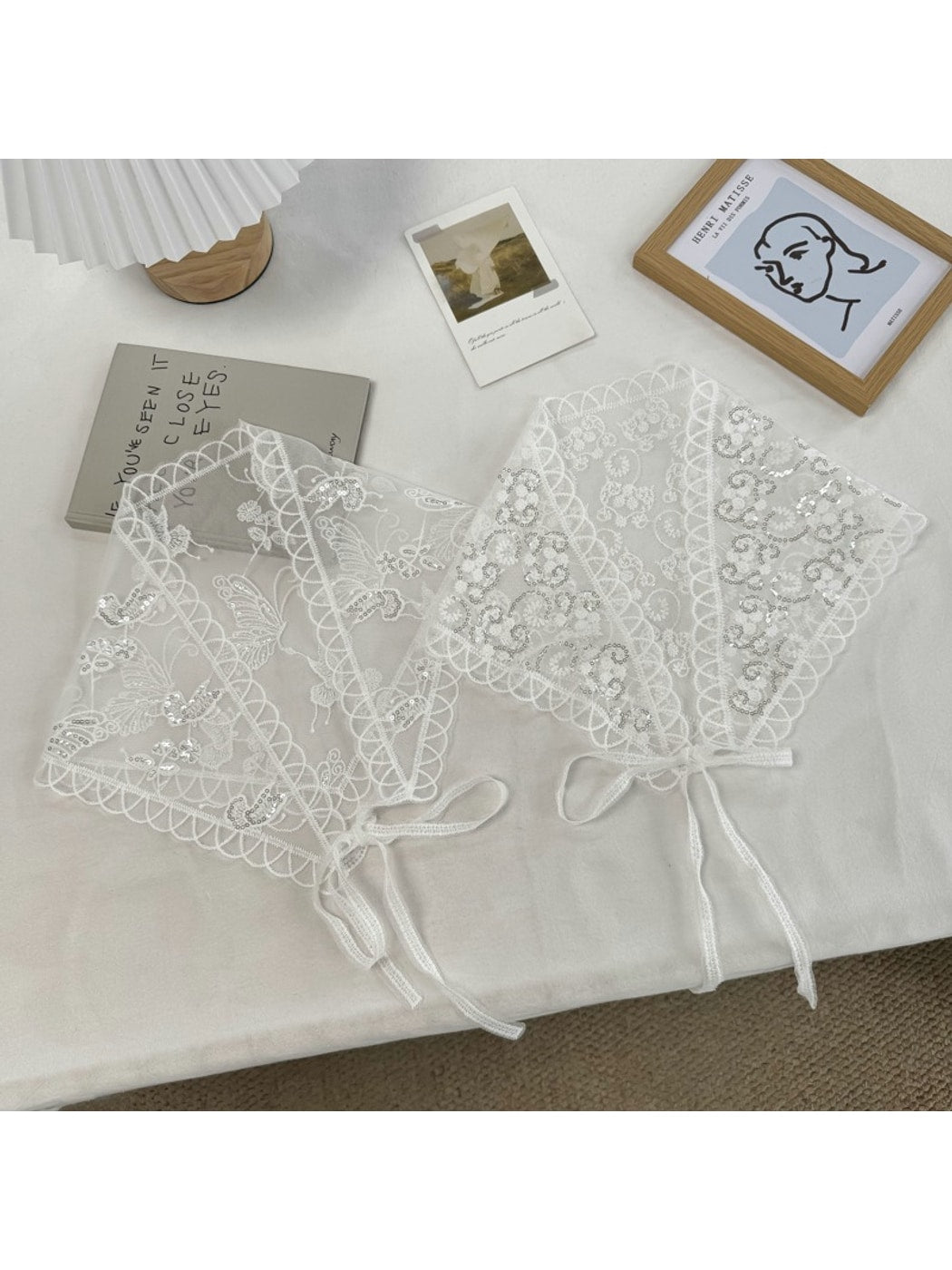 Scarvii - White Floral Lace Triangle Scarf