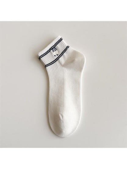 Rufia - Muted Ribbed Pattern Ankle Socks