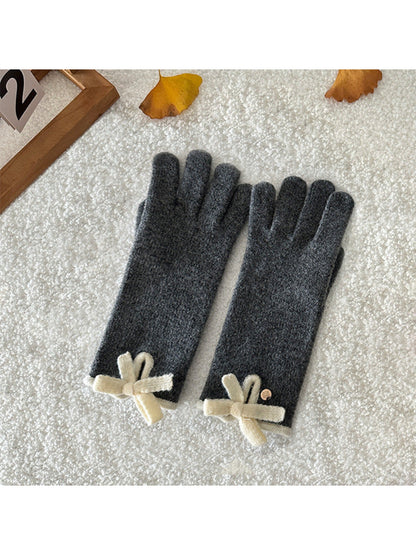 Gloving - Bow Detail Fuzzy Touchscreen Gloves