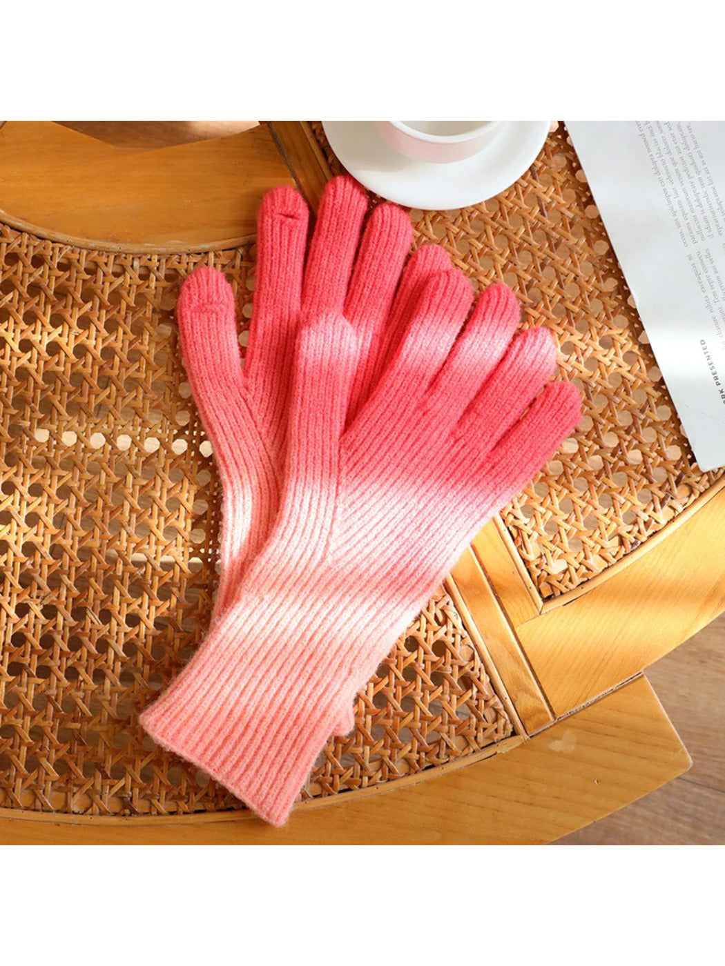 Gloving - Gradient Ribbed Knit Gloves