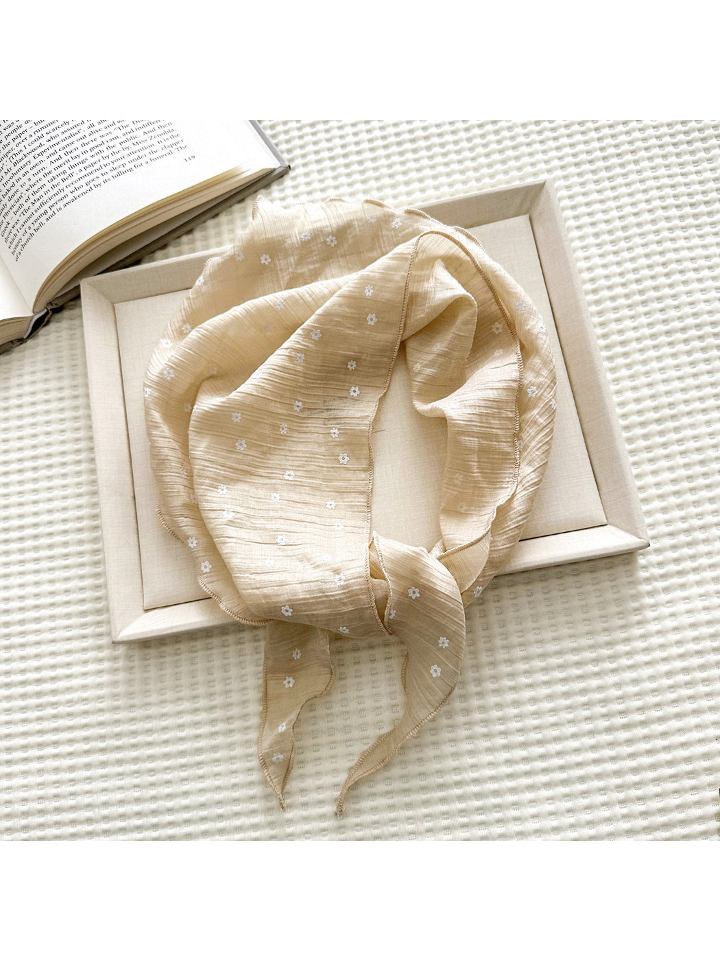 Scarvii - Ditsy Daisy Ruffle Edge Scarf