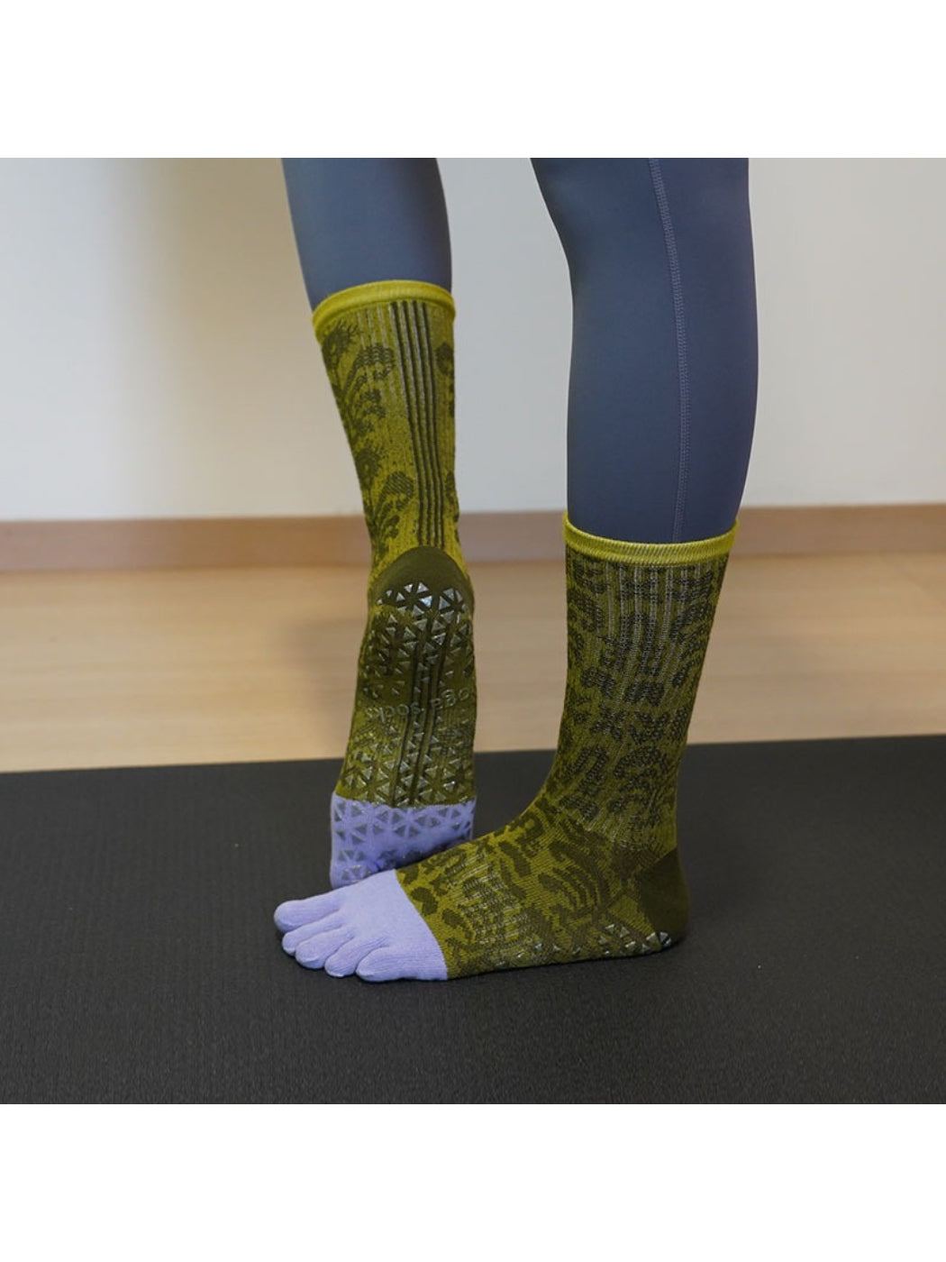 Rufia - Pattern Grip Long Five-Toe Training Socks