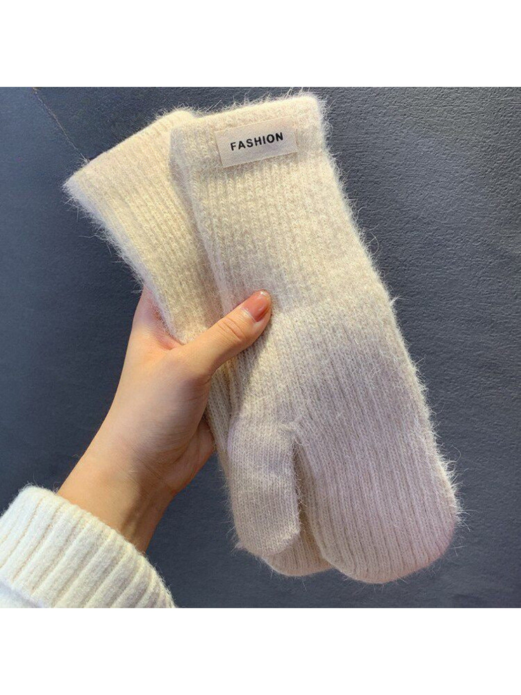 Gloving - Fuzzy Rib-Knit Cuff Mittens
