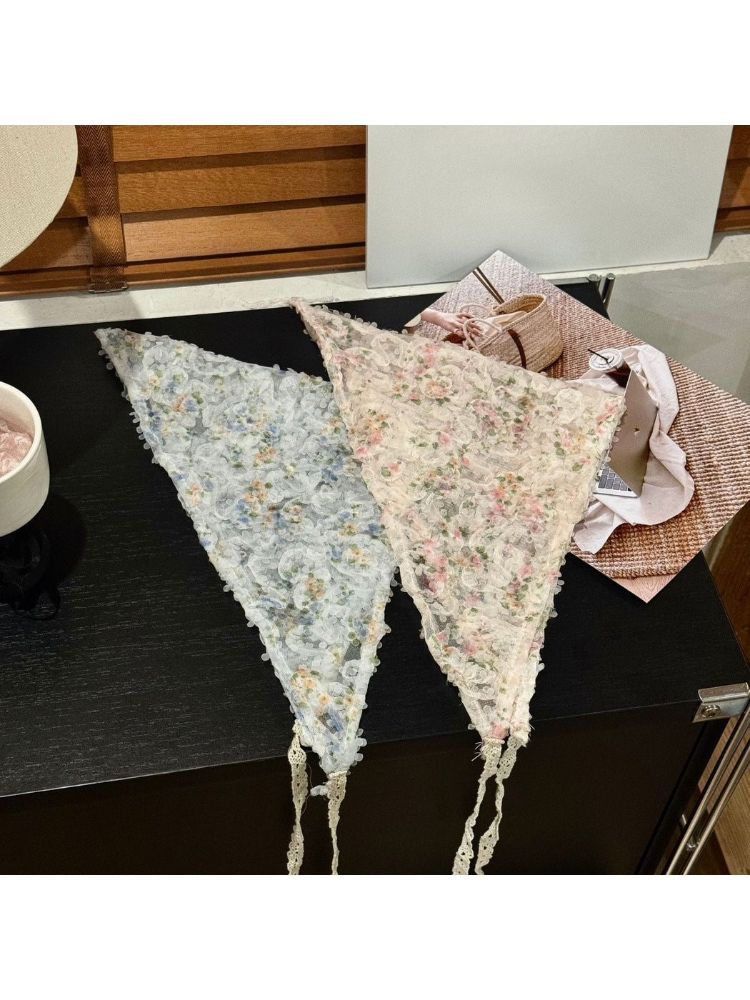 Scarvii - Print Floral Lace Trim Sweet Triangle Bandana
