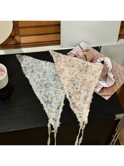 Scarvii - Print Floral Lace Trim Sweet Triangle Bandana