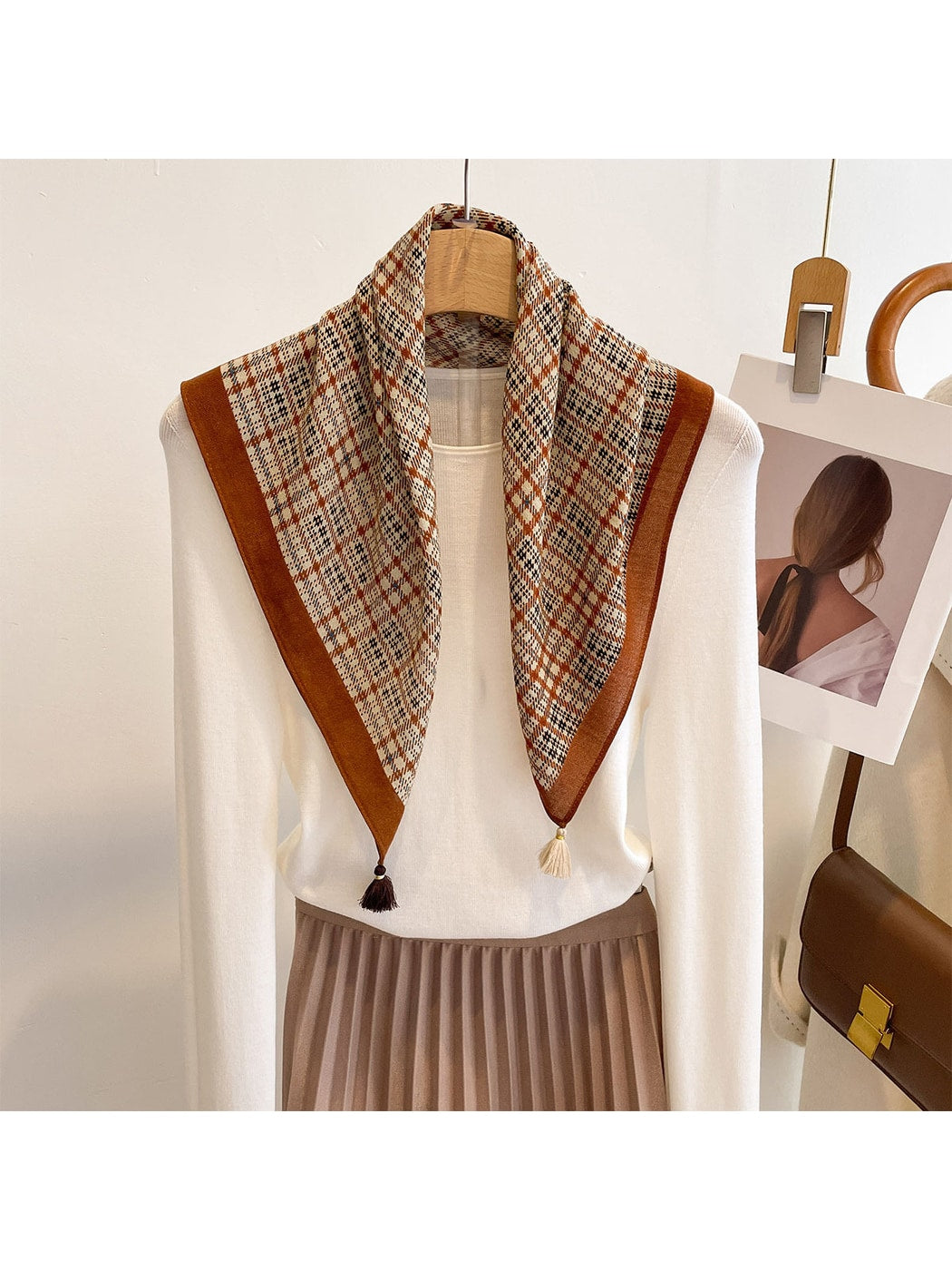 Scarvii - Vintage Check Print Border Tassel Square Scarf