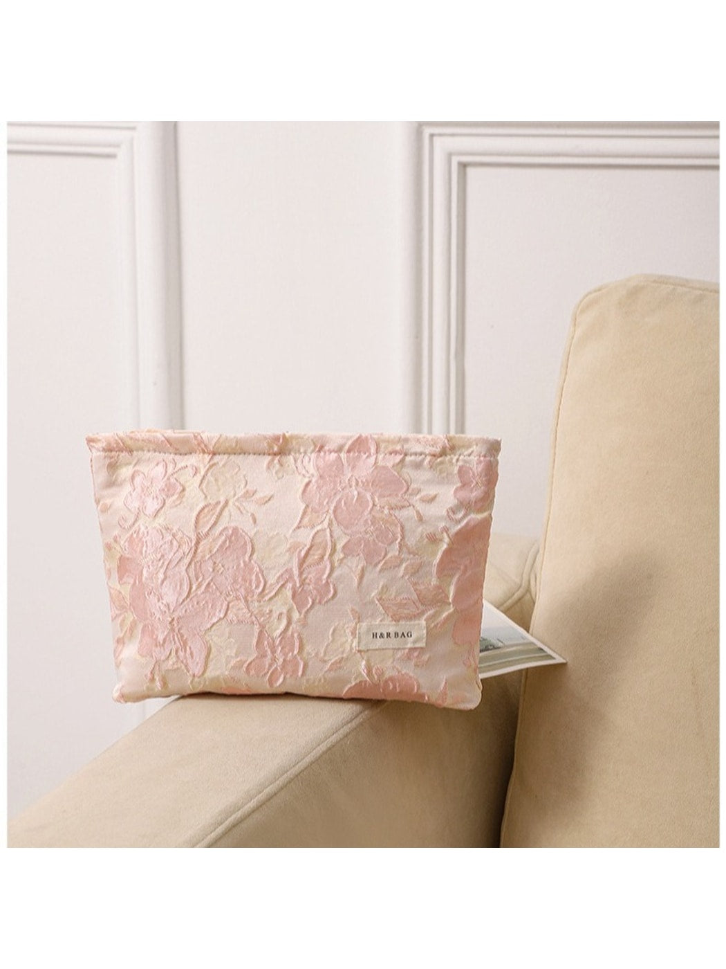 Cosbai - Embossed Floral Storage Pouch Makeup Bag