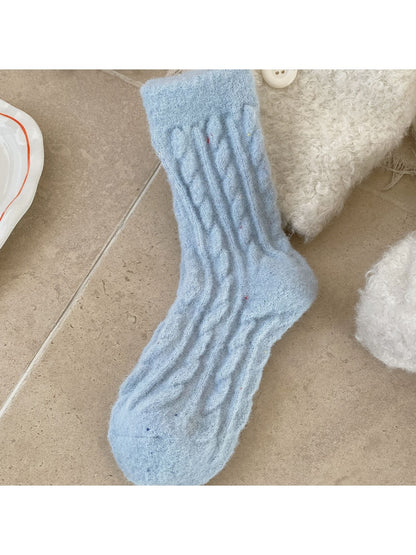 Rufia - Textured Everyday Casual Crew Socks