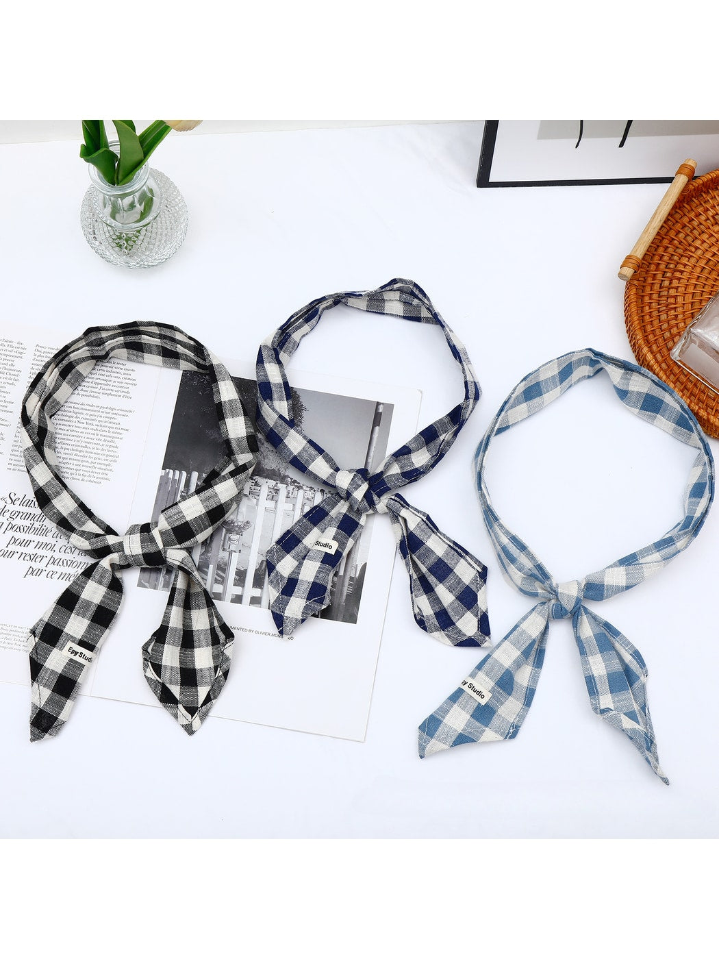 Scarvii - Geometric Check Tie-End Triangle Bandana