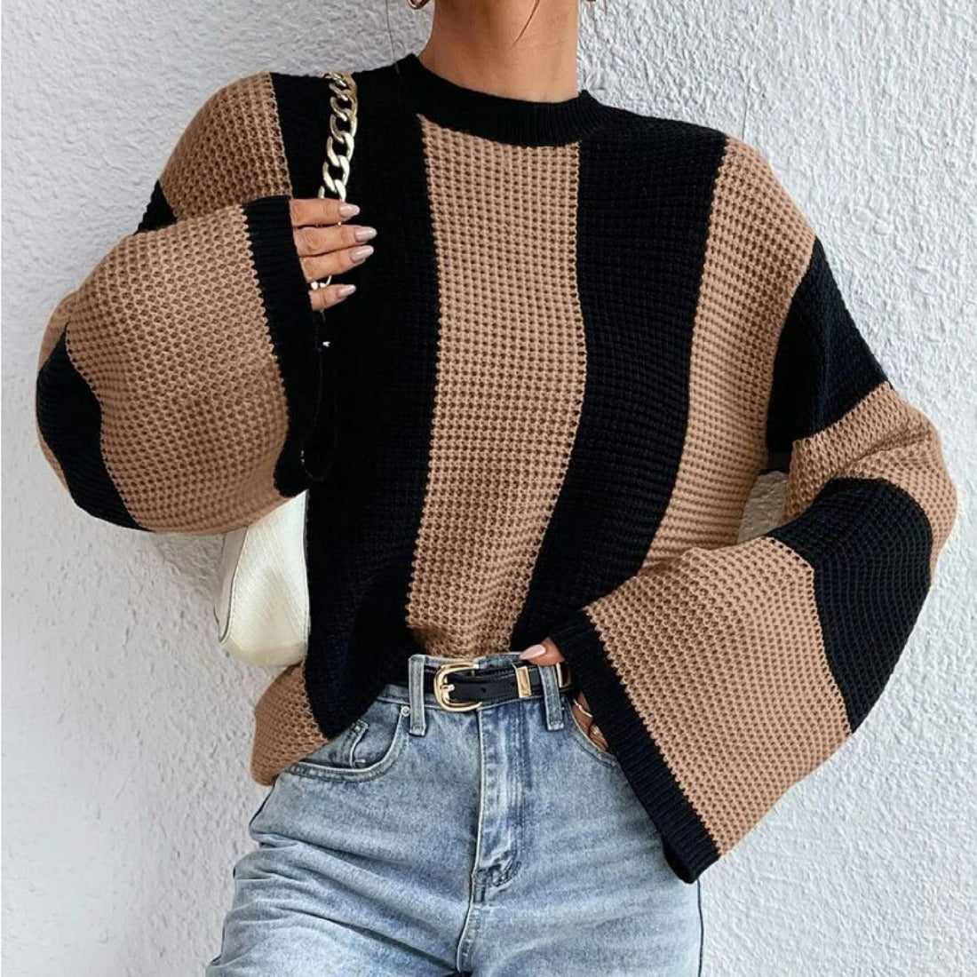 Crosa - Round Neck Color-Block Knit Sweater