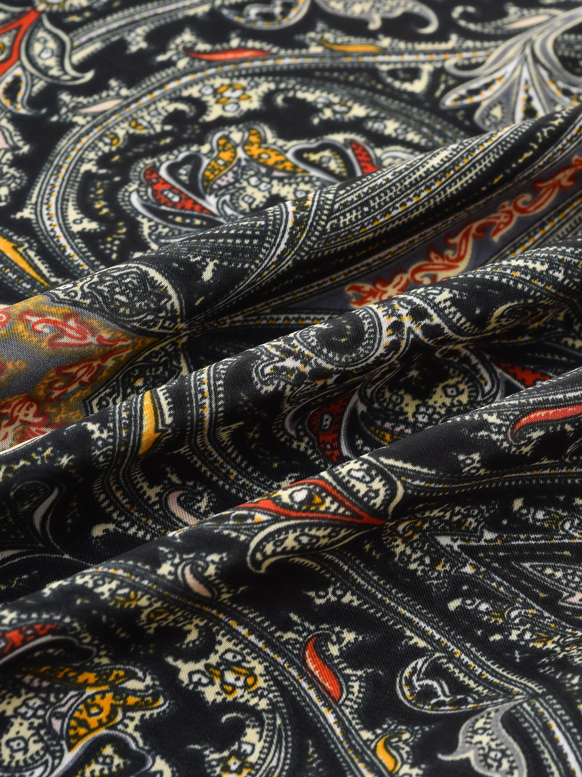 Scarvii – Paisley Frame Border Pattern Scarf
