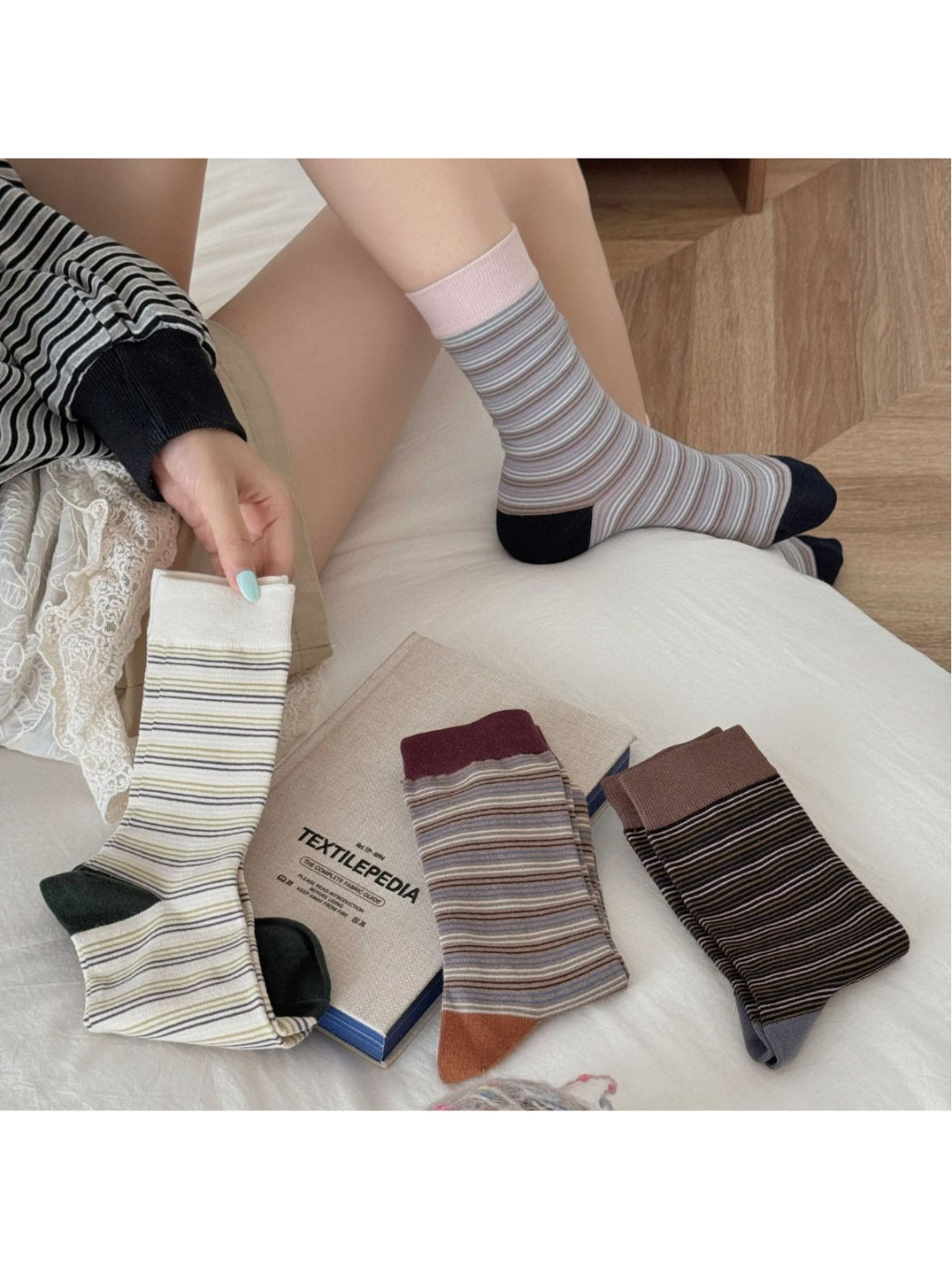 Rufia - Soft Retro Tone Stripe Crew Socks product image 2