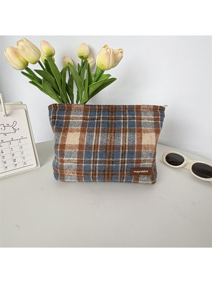 Cosbai - Classic Plaid Zip Pouch Bag