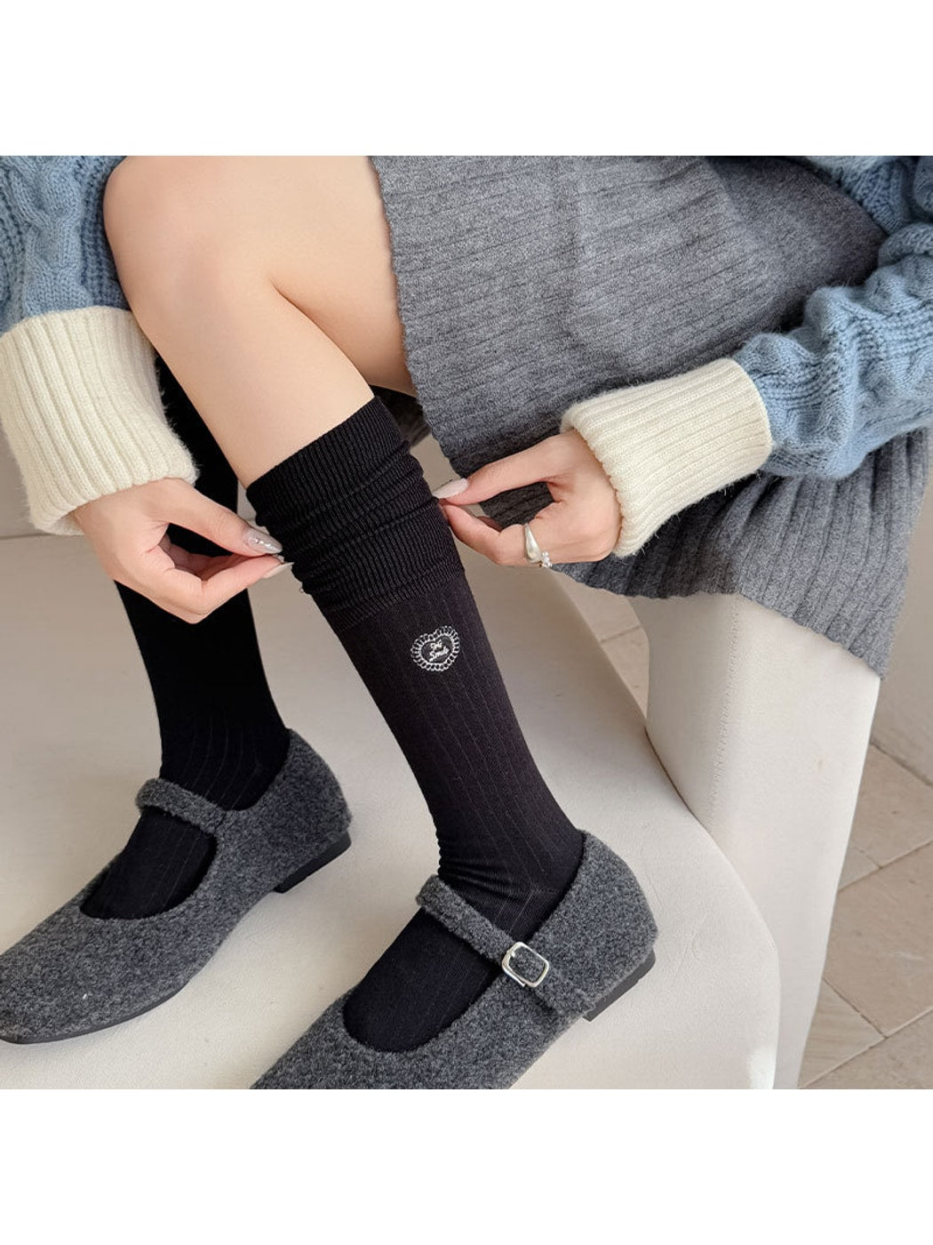 Rufia - Ribbed Heart Detail Casual Mid-Calf Socks