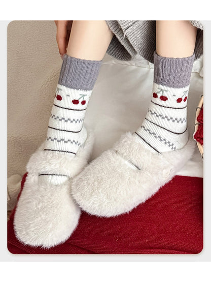 Rufia - White and Red Pattern Crew Socks