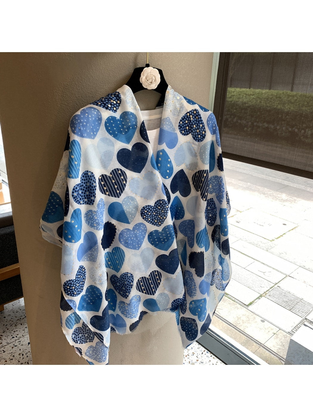 Scarvii - Minimal Heart Pattern Printed Shawl Scarf