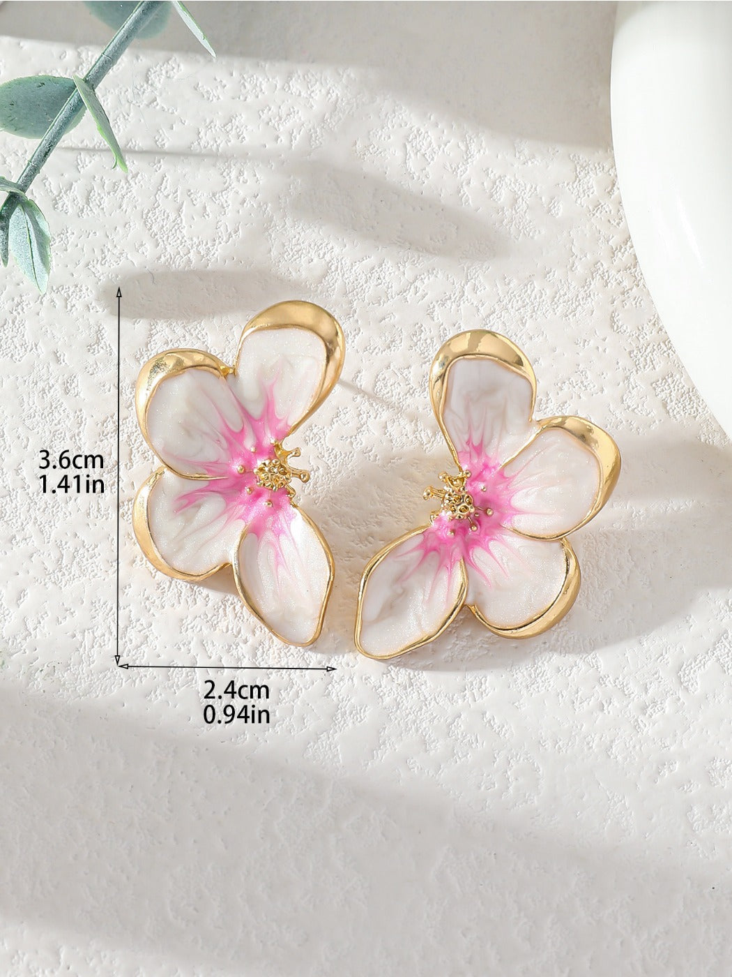 Earwish - Elegant Pink Floral Earrings