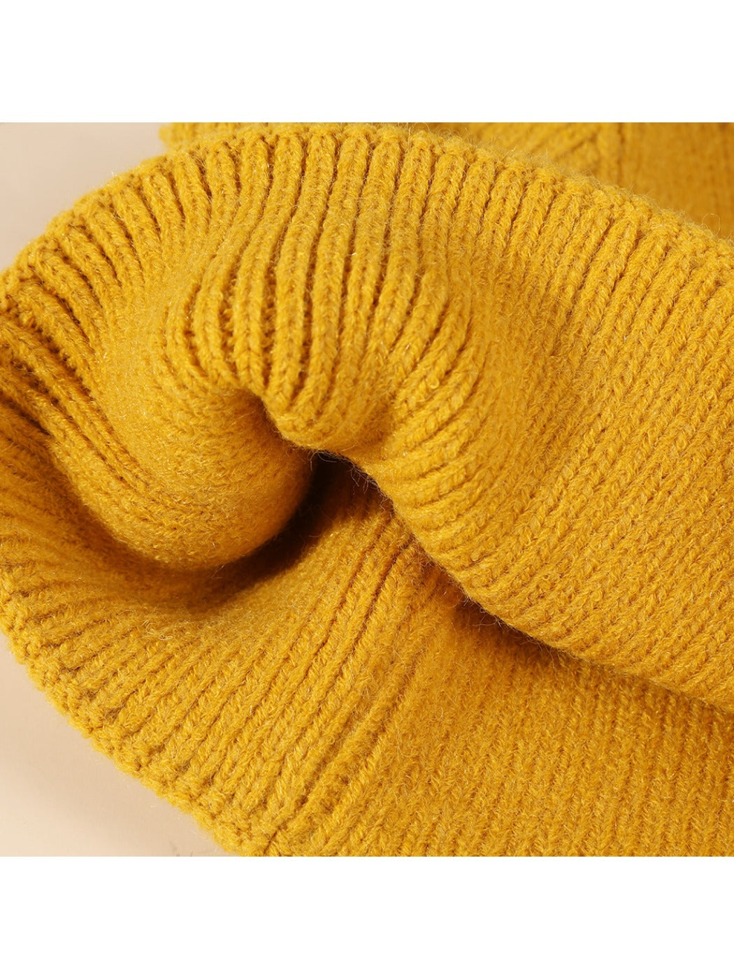 Haila - Winter Knitted Beanie with Smiling