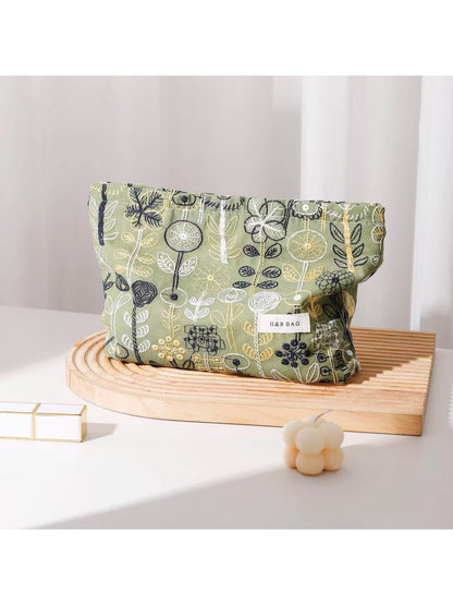 Cosbai - Fresh Floral Print Cosmetic Bag