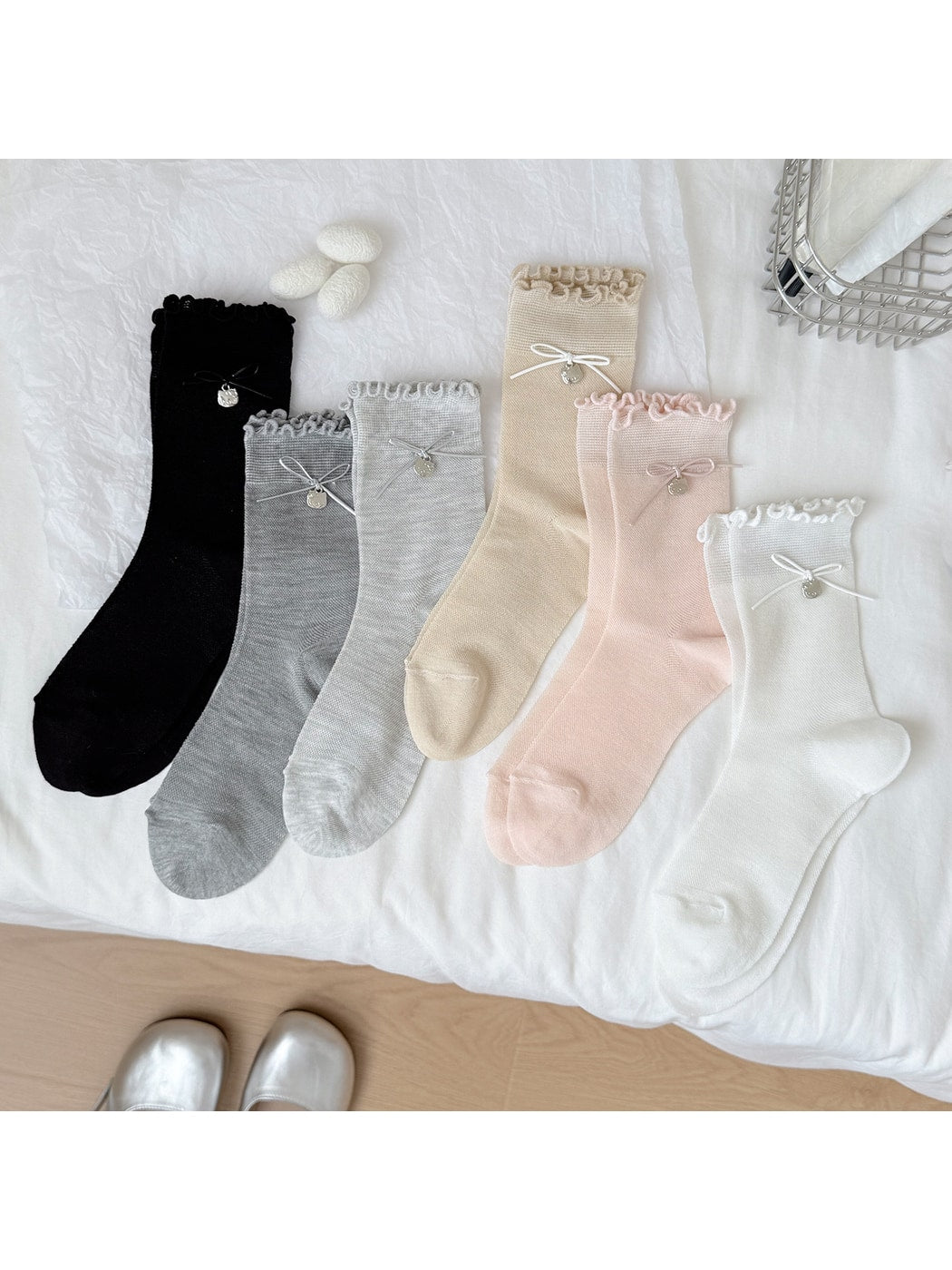 Rufia - Muted Bow Ruffle Crew Socks