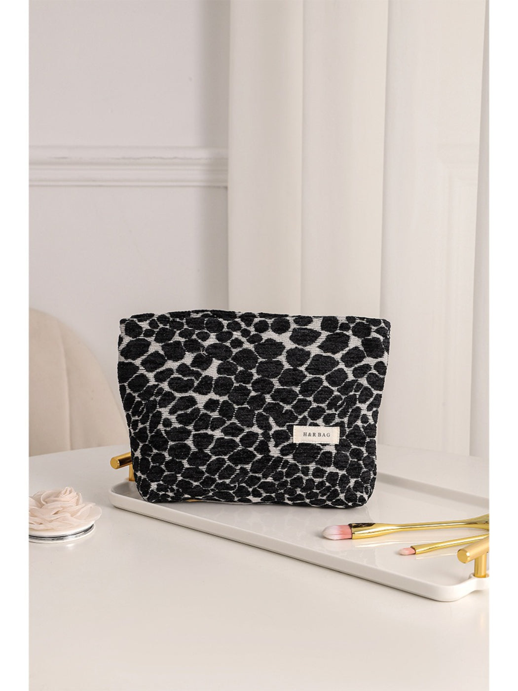 Cosbai - Wild Animal Print Cosmetic Bag