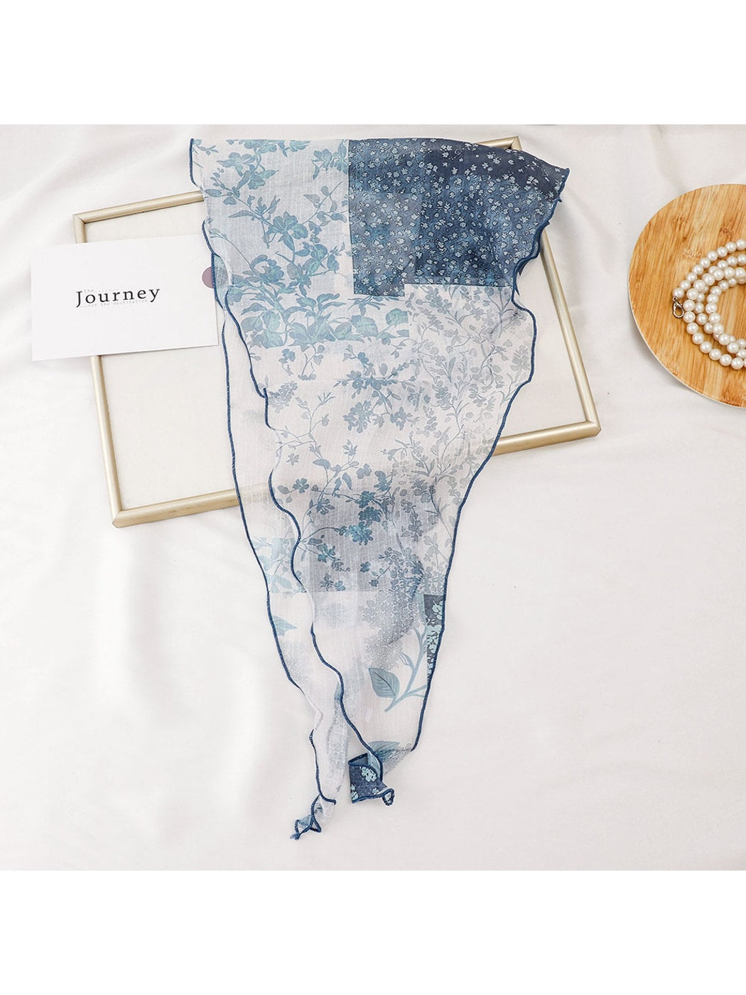 Scarvii - Fashion Print Diamond Shaped Scarf