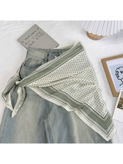 Scarvii - Minimalist Chic Style Triangle Scarf