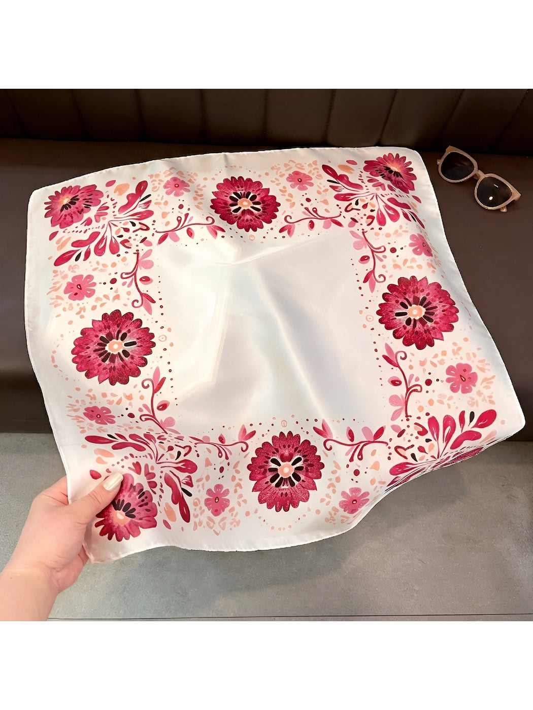 Scarvii - Fresh Floral Pattern Neck Accent Square Scarf