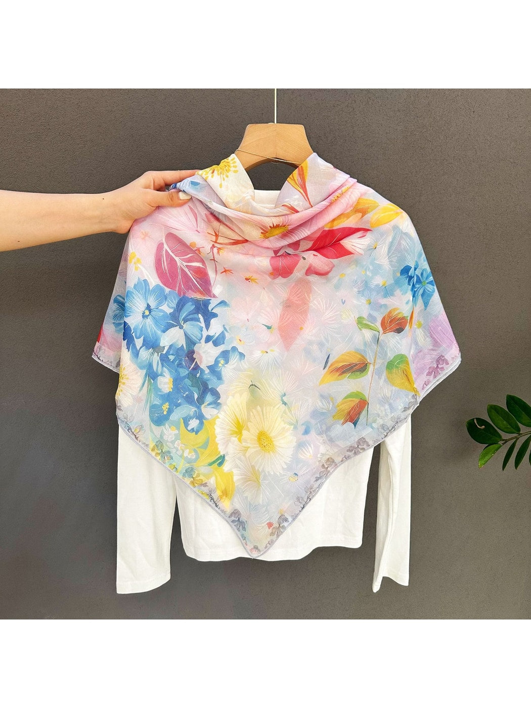 Scarvii - Bright Romantic Floral Printed Square Scarf
