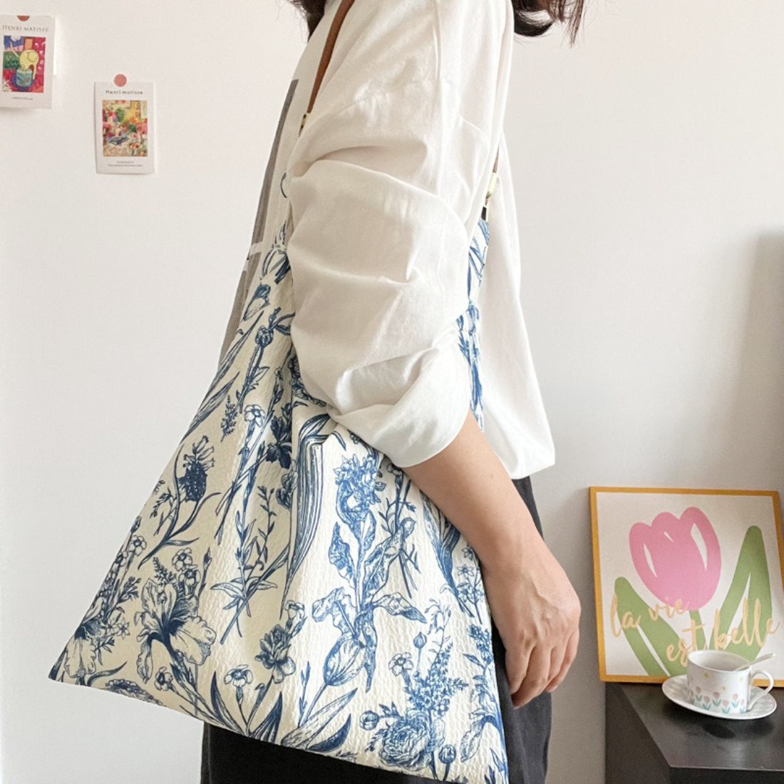 Blue Garden Soft Hobo Bag detail view