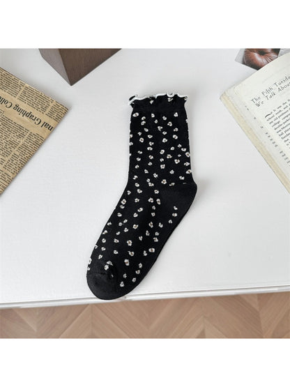 Rufia - Cozy Mini Heart Ruffle Crew Socks